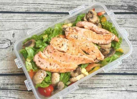 健身餐自己煮：省錢又健康的完整指南