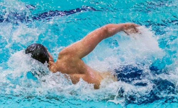 游泳肌肉流失全解析：預防策略與科學實證