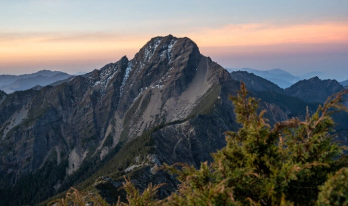 玉山兩天一夜行程全攻略：從申請到登頂的完整指南