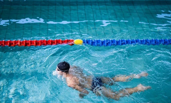 游泳跑步消耗对比