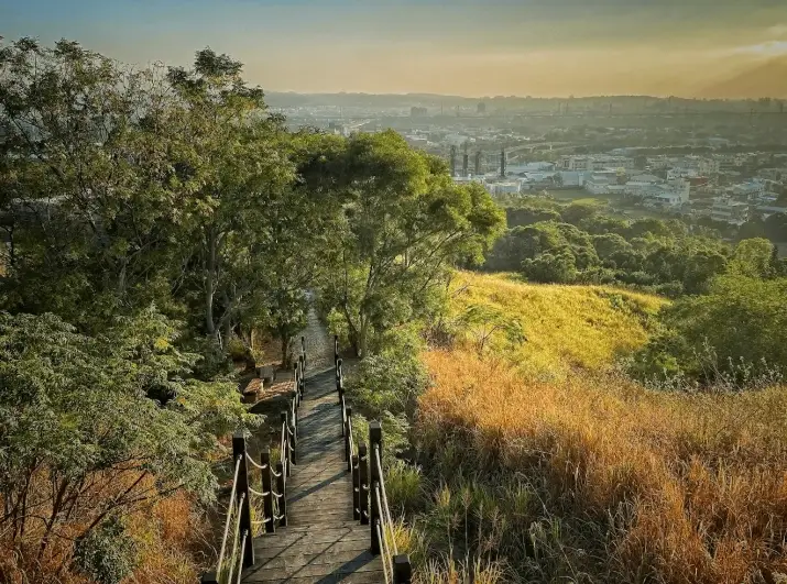 竹坑南寮步道美食地圖：健行後必吃6家隱藏版餐廳與小吃