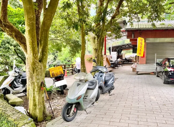 楓櫃斗湖步道 交通