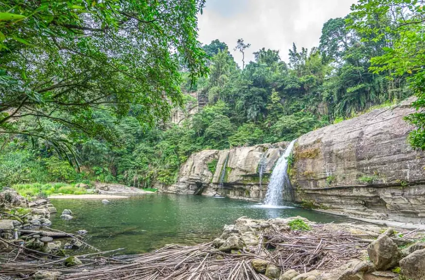 嶺腳瀑布好走嗎？新手親訪心得與完整步道攻略