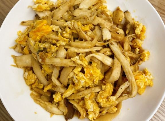 杏鮑菇炒蛋
