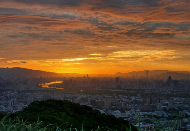 基隆山日出時間 基隆山日出時間
