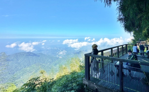 奮起湖大凍山登山