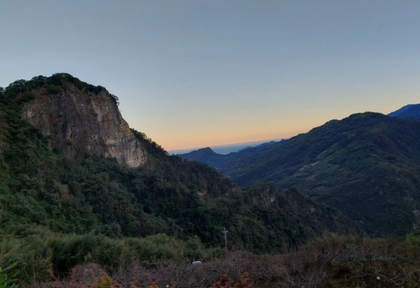 馬那邦山登山停車