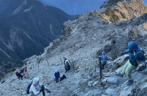 玉山主峰登山攻略 玉山主峰登山攻略