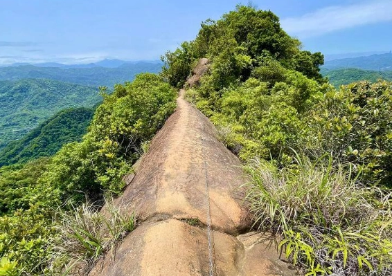 皇帝殿登山難度
