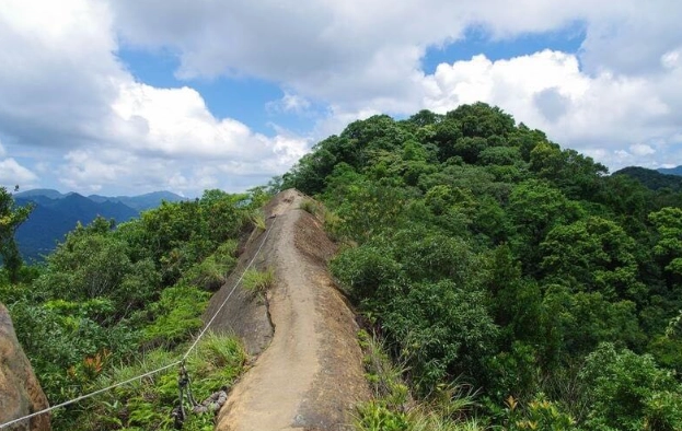 皇帝殿登山難度