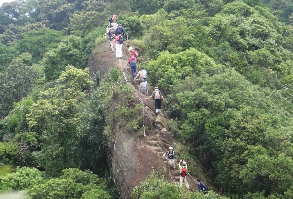 皇帝殿步道路線