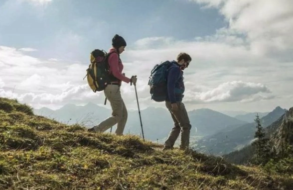 登山杖正確使用方法