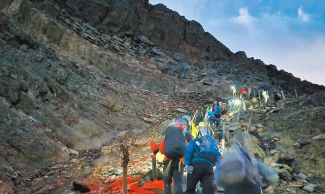 玉山排雲山莊申請